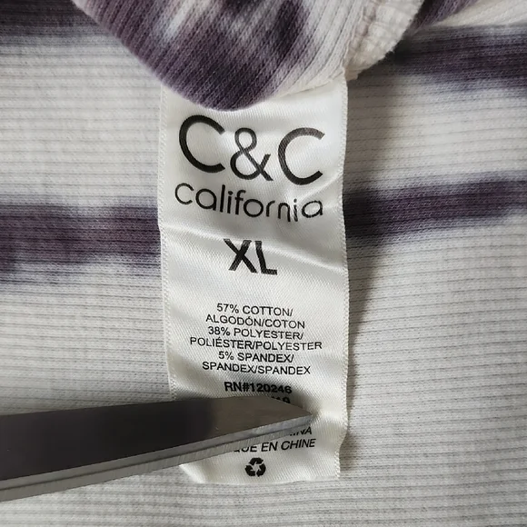 🌟DONATING 4/17🌟 C&C California White and Lavender Tie-Dye Midi Dress - Picture 5 of 6
